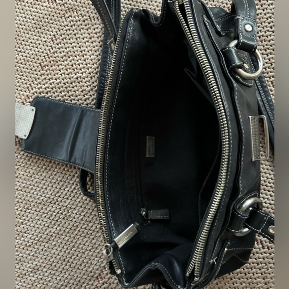 PERLINA Vintage Leather Shoulder Bag - Picture 5 of 9
